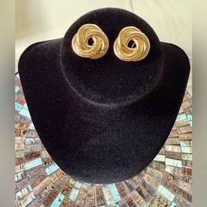 Elegant Gold tone Knot Earrings